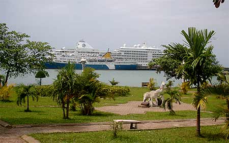 a cruise ship coming from siagon and going to bangkok at the sihanoukville port